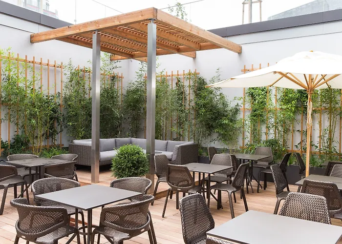 One Wien-hauptbahnhof 3*