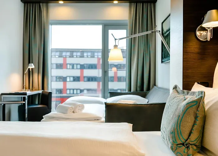 One Wien-hauptbahnhof Готель 3*
