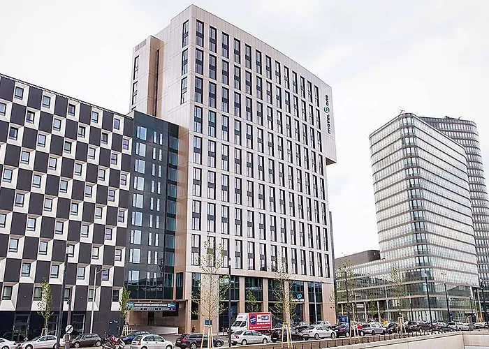 One Wien-hauptbahnhof Готель 3*